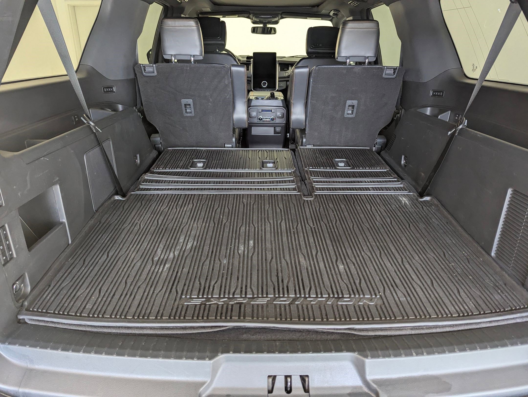 Certified 2023 Ford Expedition Max Platinum image 22