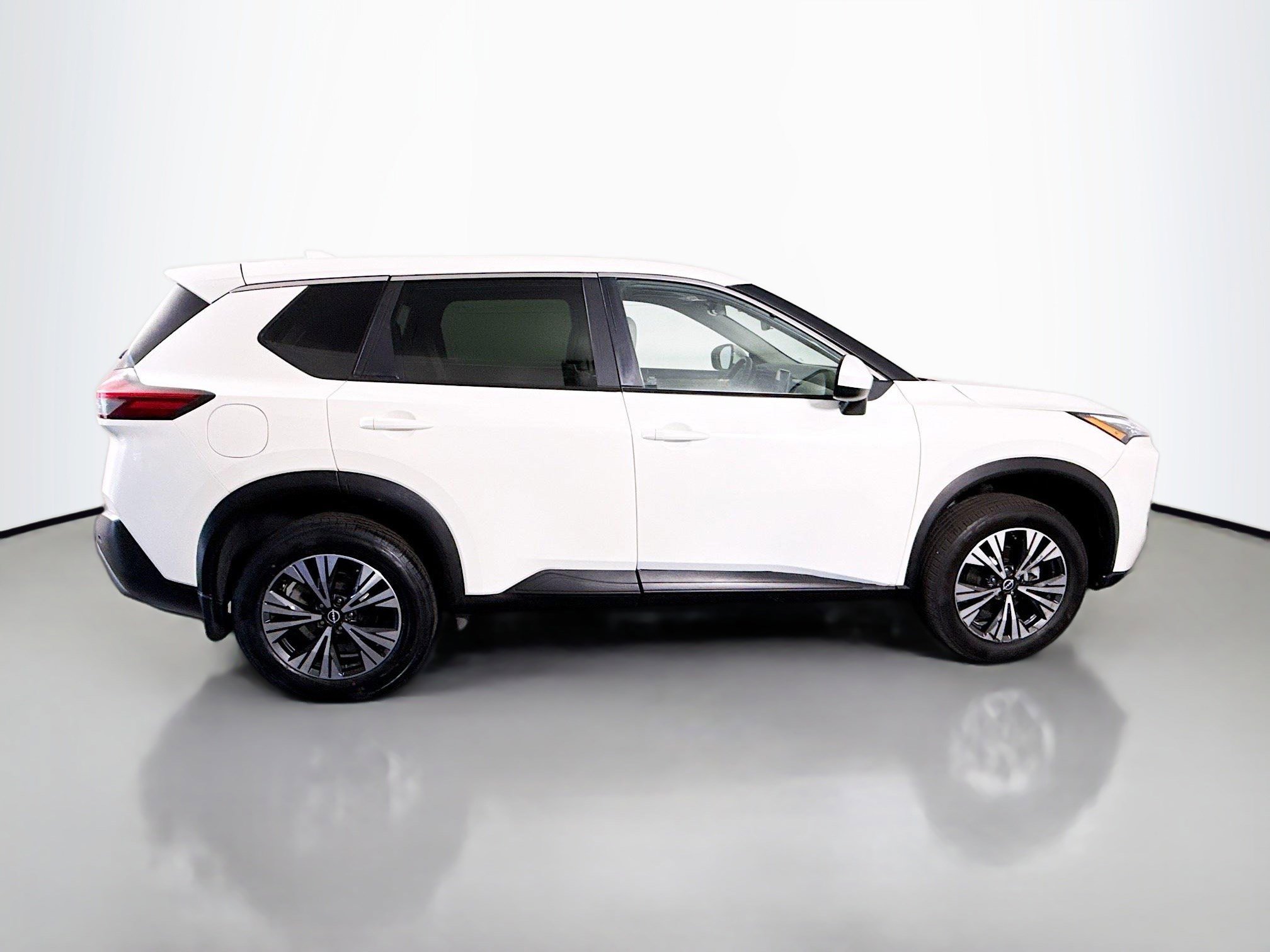 Used 2023 Nissan Rogue SV FWD image 11