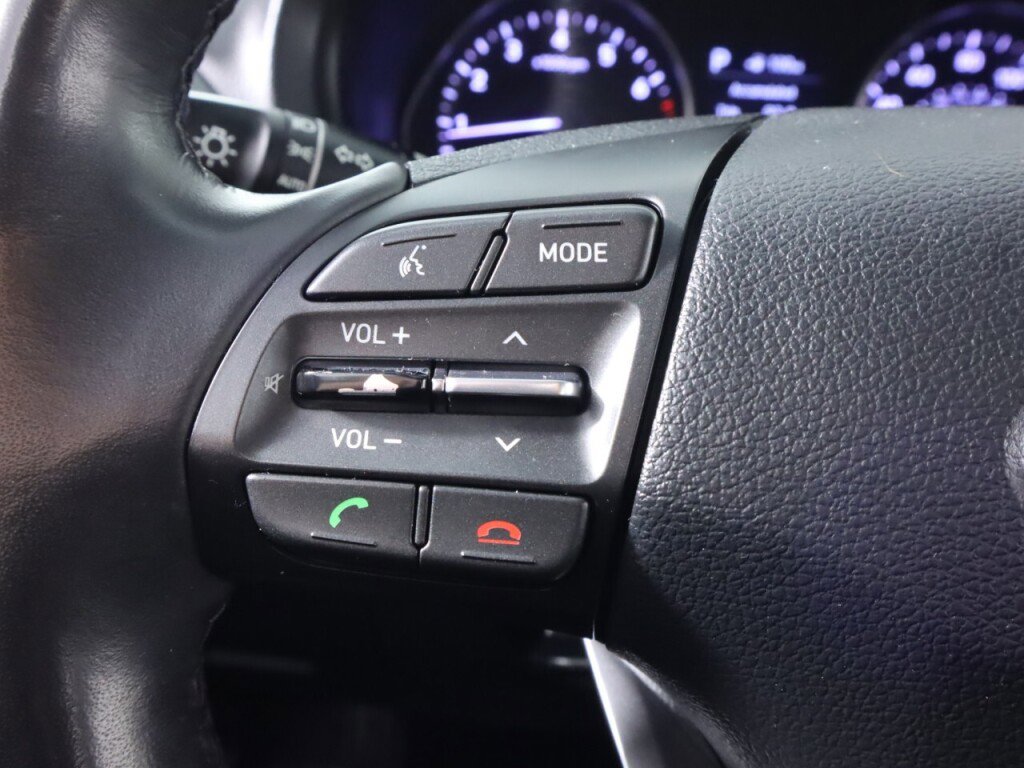 Used 2018 Hyundai Elantra GT w/ Style Package 02 FWD image 12