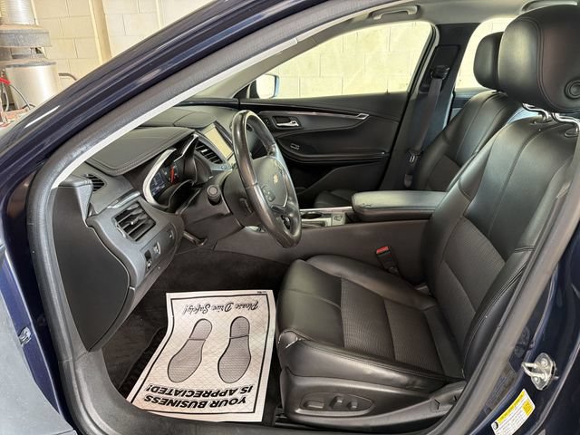 Used 2016 Chevrolet Impala LT FWD image 11