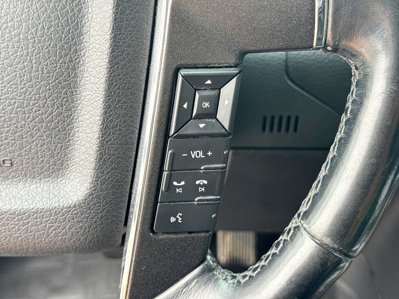 Used 2015 Lincoln Navigator 4WD image 25