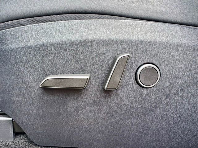 Used 2024 Tesla Model Y Long Range image 17