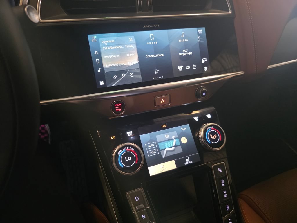Certified 2024 Jaguar I-PACE R-Dynamic HSE AWD/4WD image 33