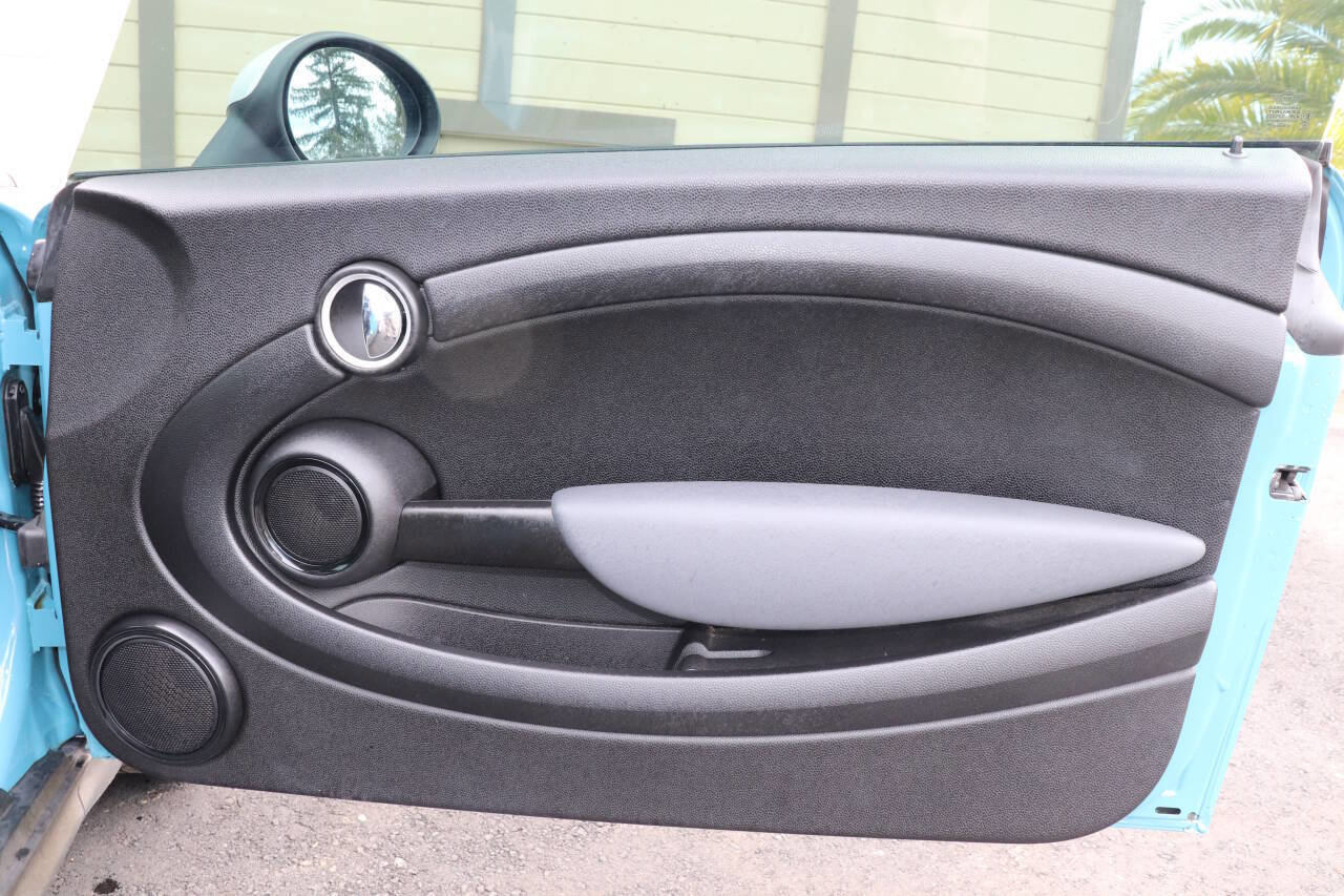 Used 2009 MINI Cooper Hardtop image 31