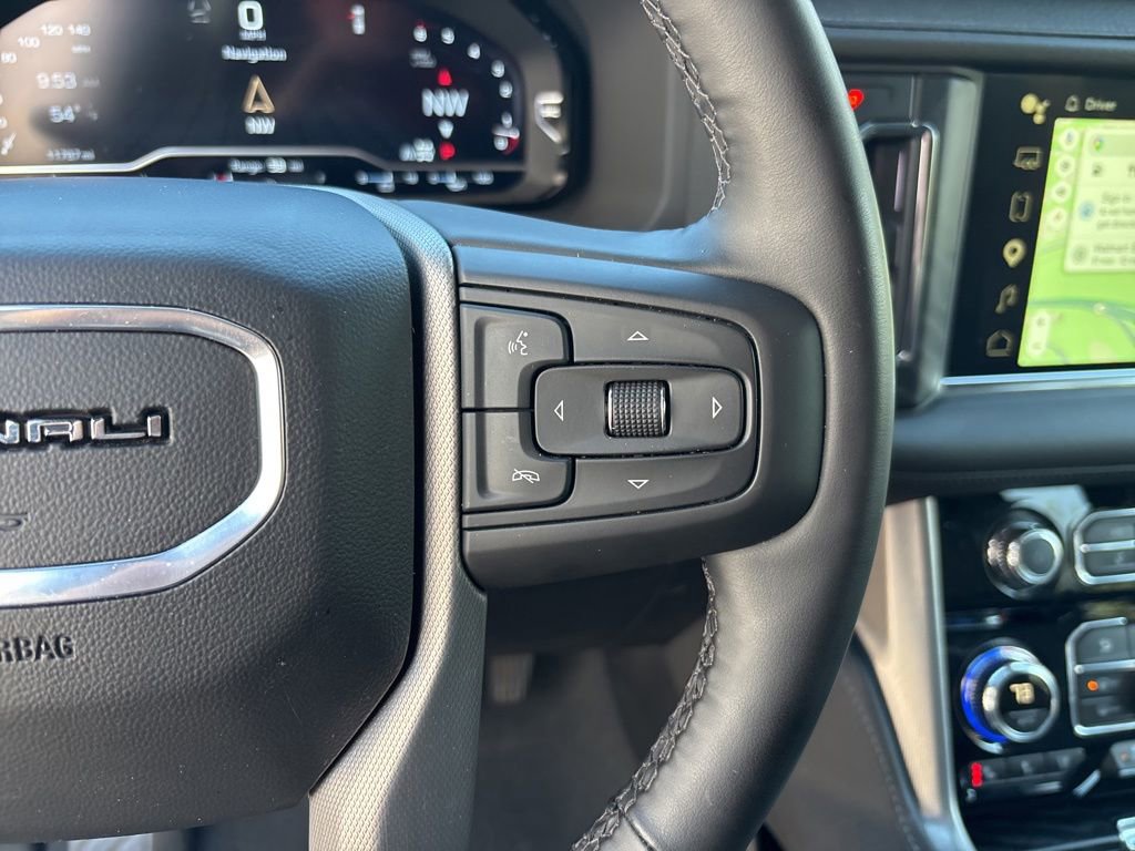 Used 2024 GMC Yukon Denali AWD/4WD image 30