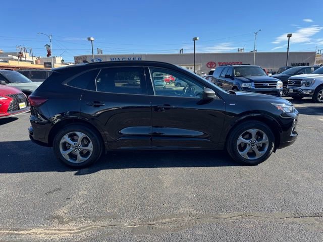 Used 2023 Ford Escape ST-Line w/ Tech Pack #1 image 2