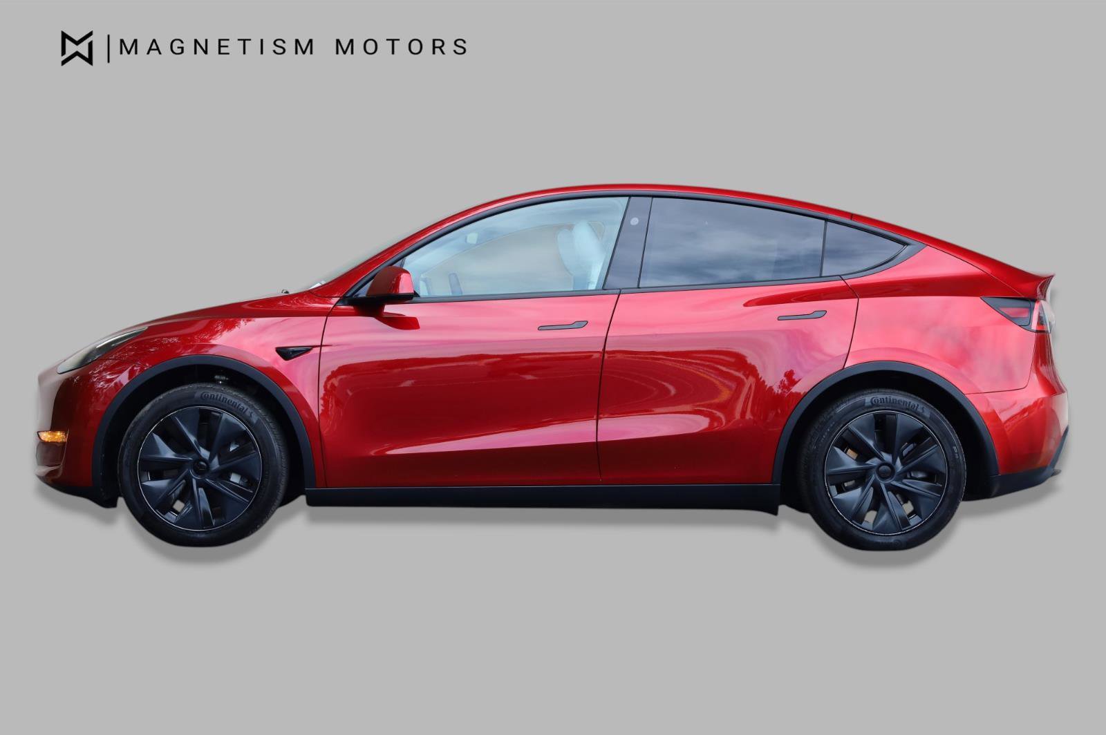Used 2024 Tesla Model Y Long Range RWD image 3