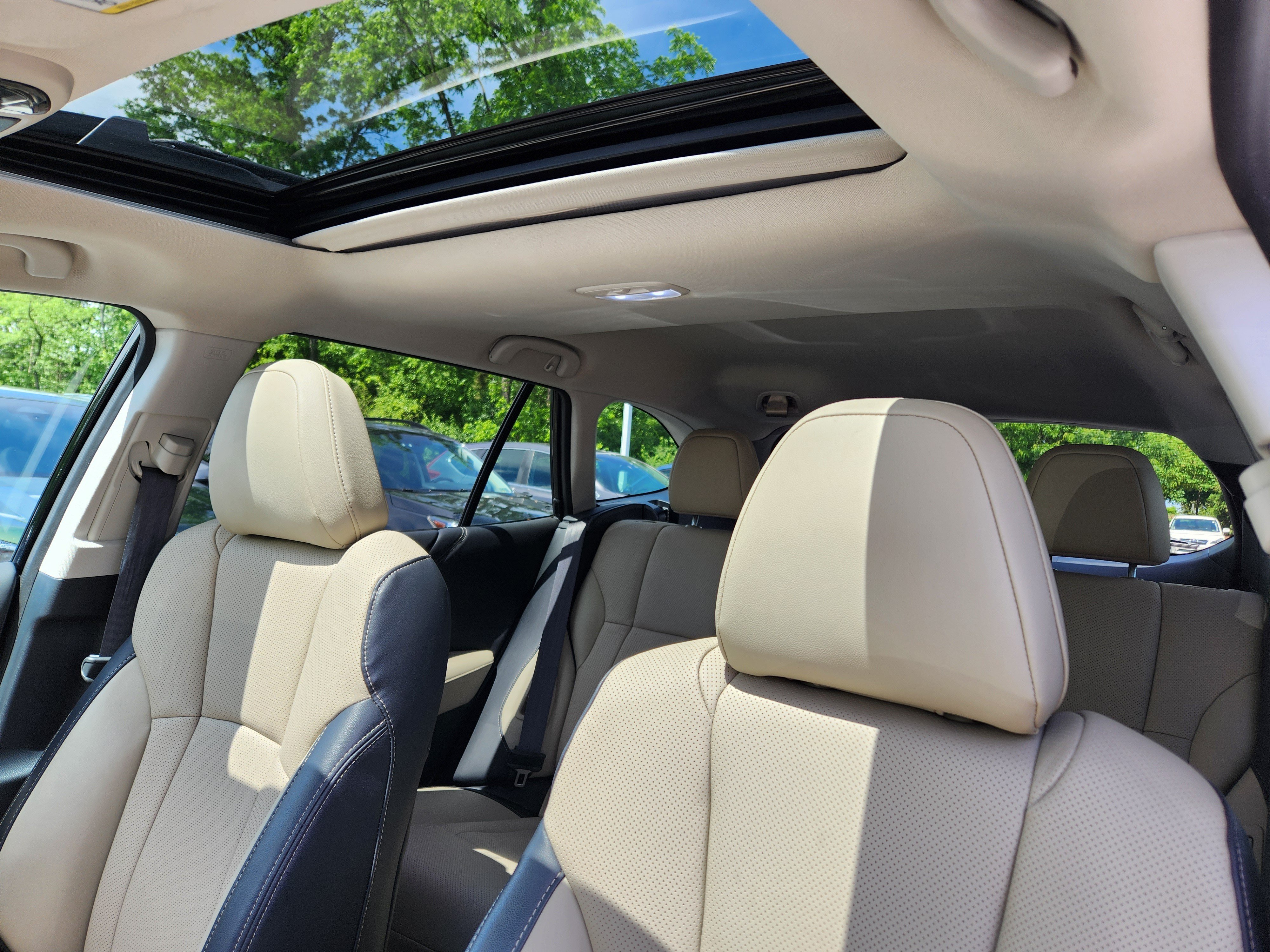 Certified 2025 Subaru Outback Limited AWD/4WD image 12