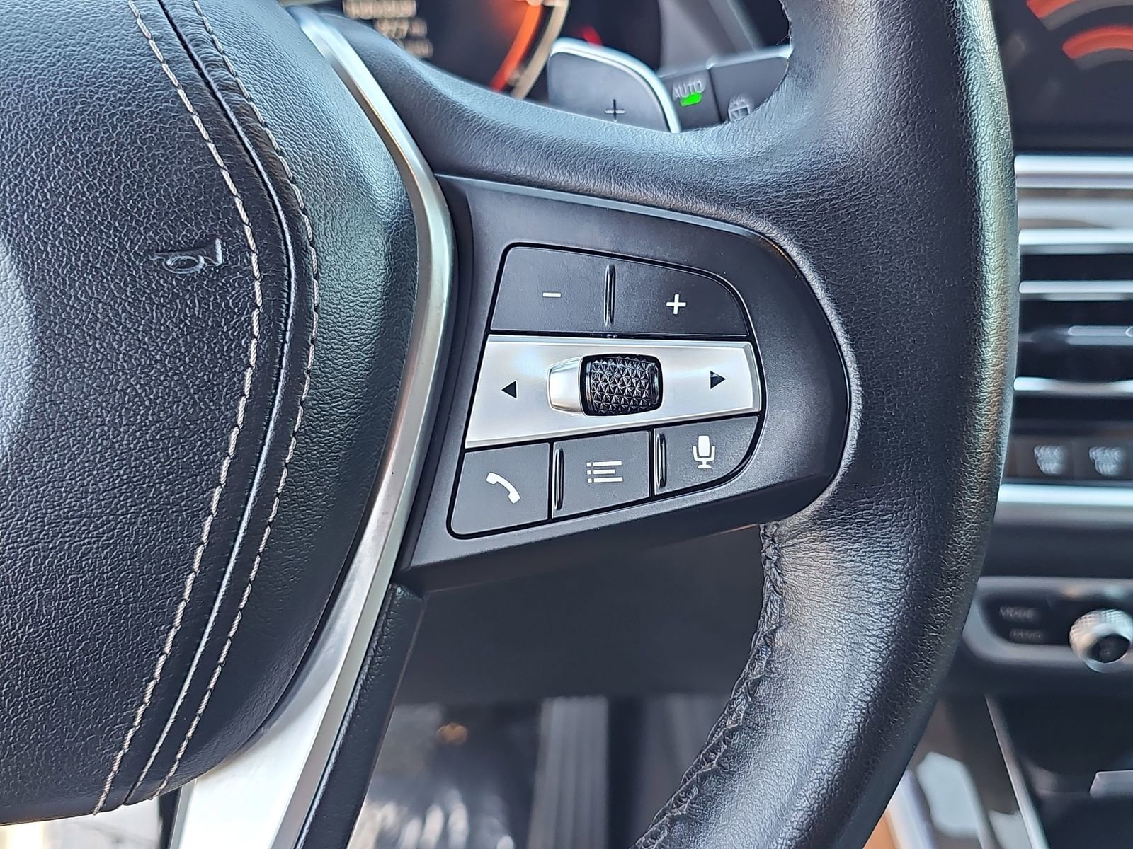 Used 2023 BMW X5 sDrive40i w/ Parking Assistance Package image 18