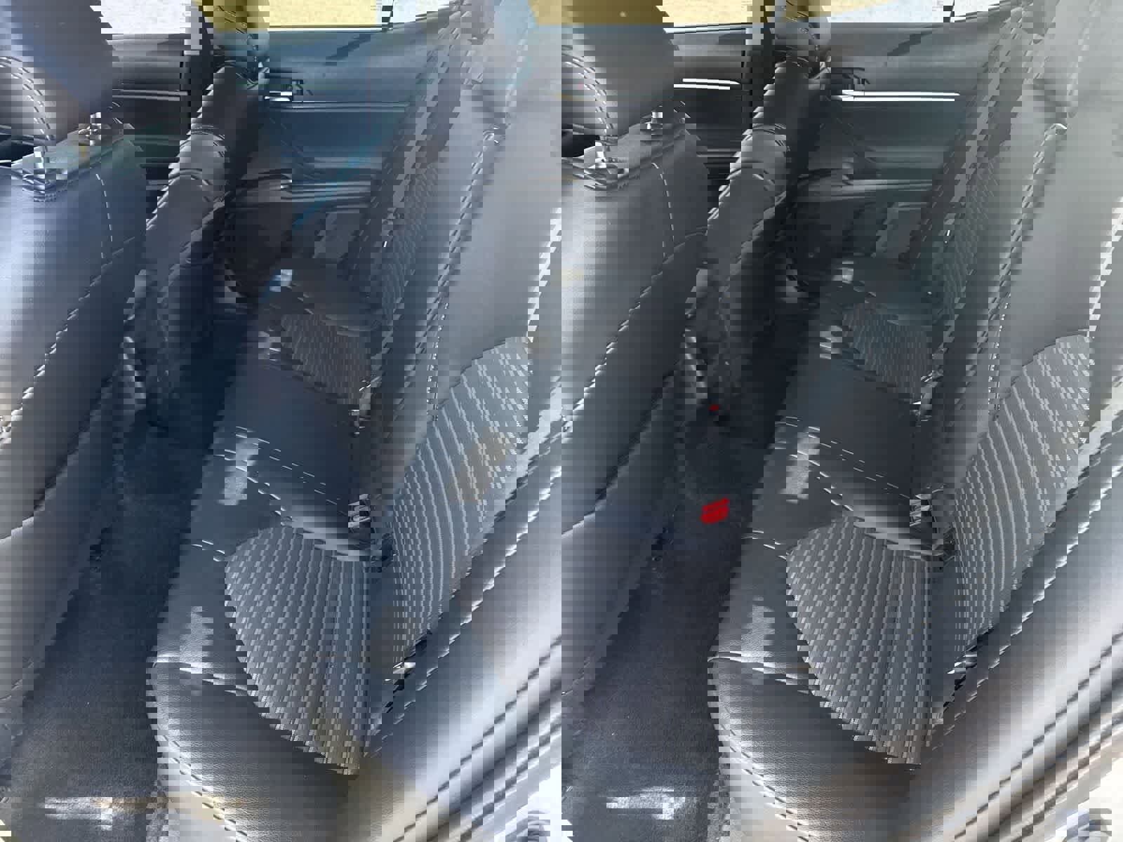 Used 2022 Toyota Camry SE image 14