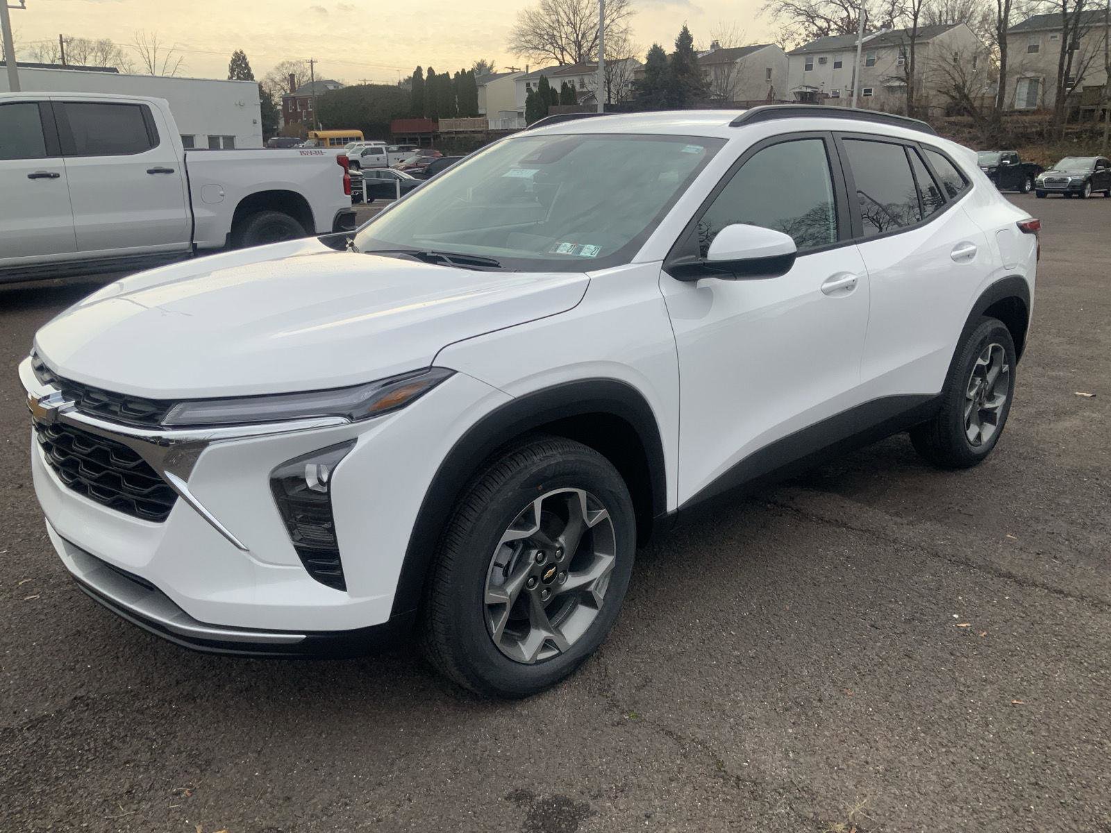 New 2026 Chevrolet Trax LT w/ Driver Confidence Package image 3