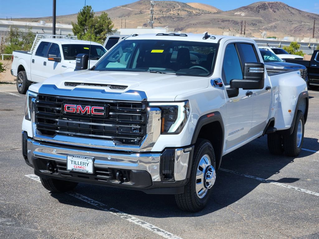 New 2025 GMC Sierra 3500 Pro w/ 1SA Pro Safety Plus Package image 4