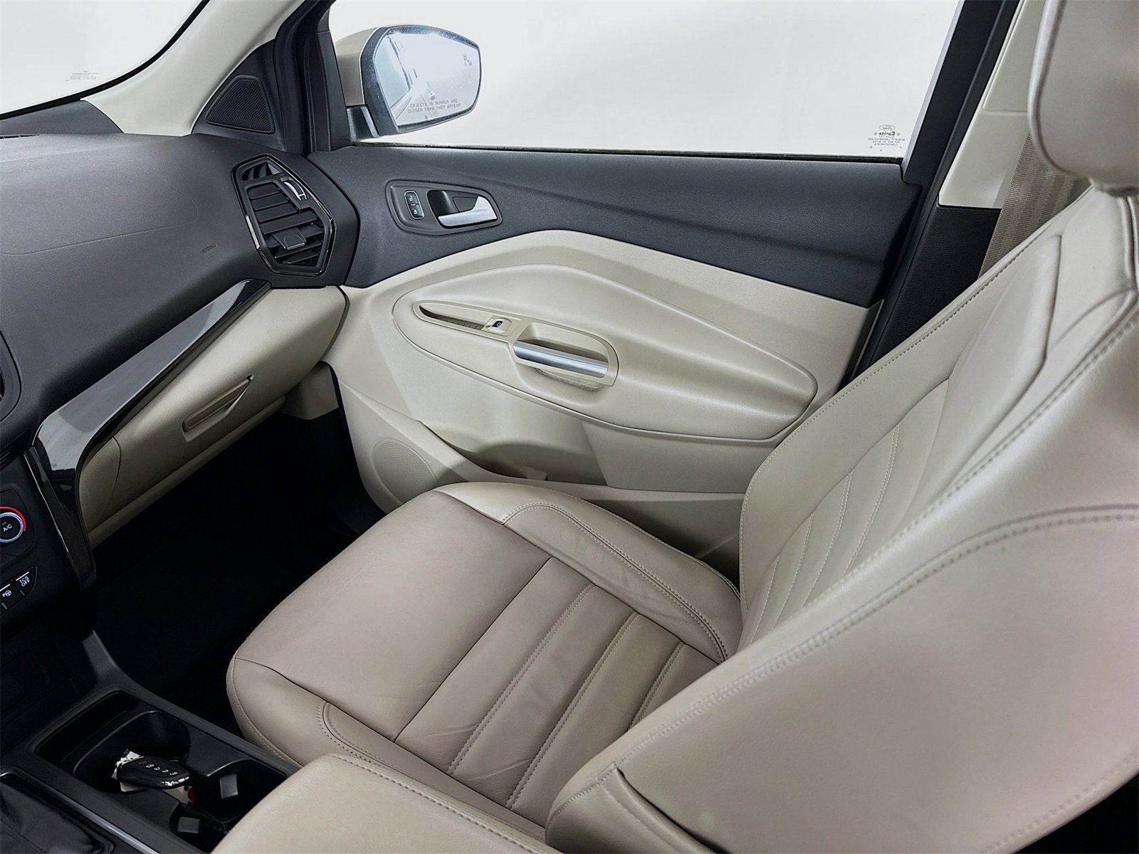 Used 2017 Ford Escape Titanium w/ Equipment Group 301A image 24