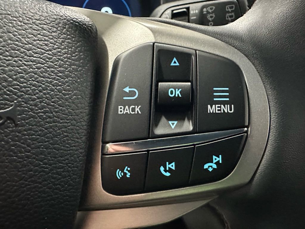 Used 2025 Ford Explorer Active AWD/4WD image 20