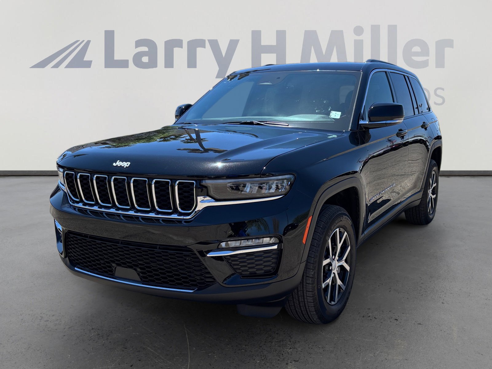 New 2025 Jeep Grand Cherokee Limited w/ Trailer Tow Package