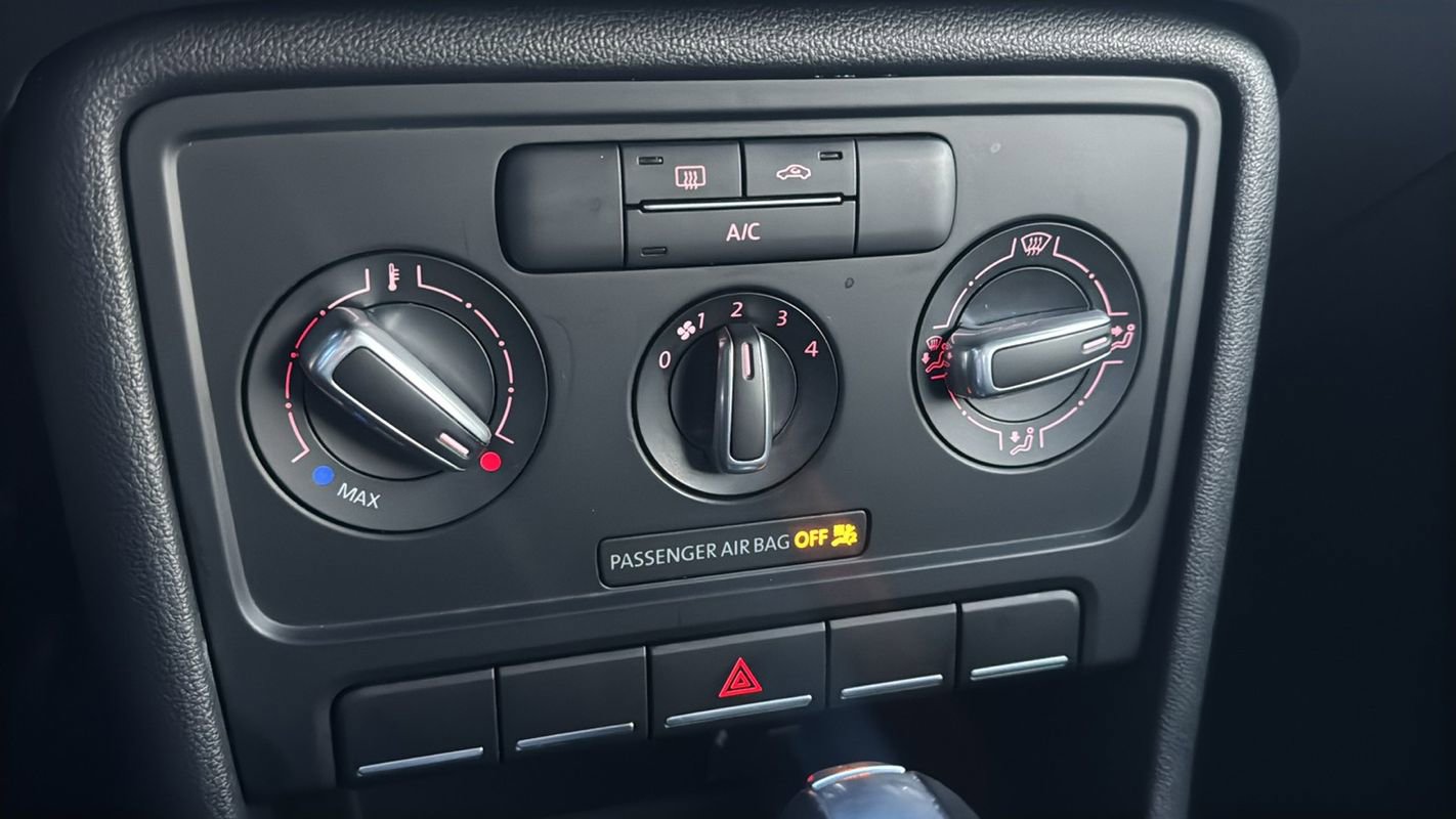 Used 2017 Volkswagen Beetle 1.8T S image 21