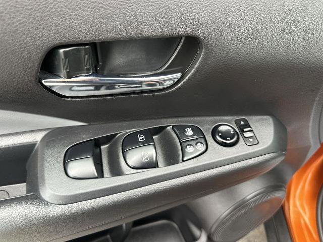 Certified 2023 Nissan Kicks SR w/ SR Premium Package FWD image 13