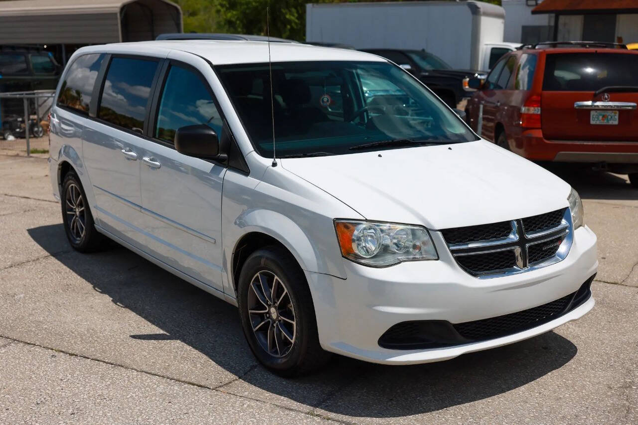 Used 2014 Dodge Grand Caravan SE w/ Quick Order Package 29E SE FWD image 9
