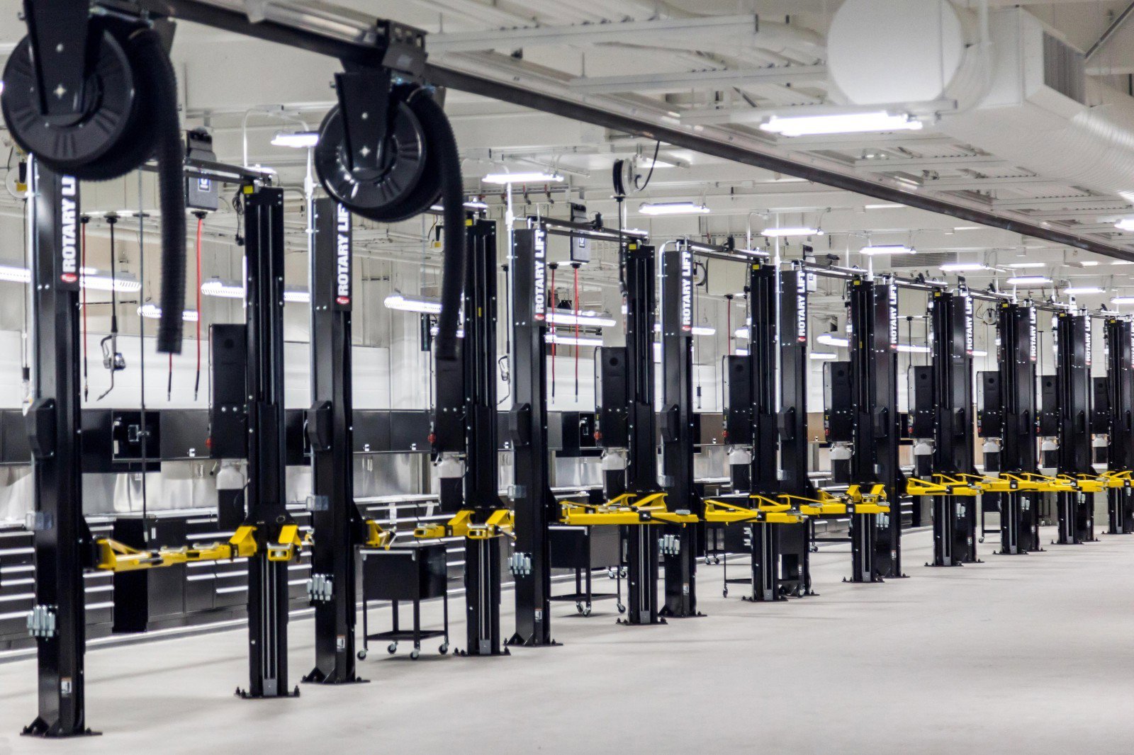 Used 2023 Mercedes-Benz EQE 350+ SUV image 27