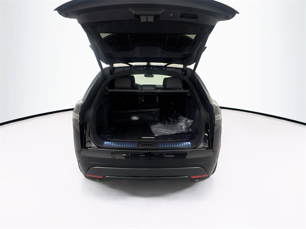 New 2026 Land Rover Range Rover Velar Dynamic SE image 26