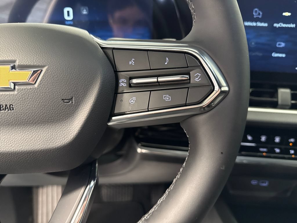 New 2026 Chevrolet Equinox LT w/ Safety and Technology Package FWD image 5