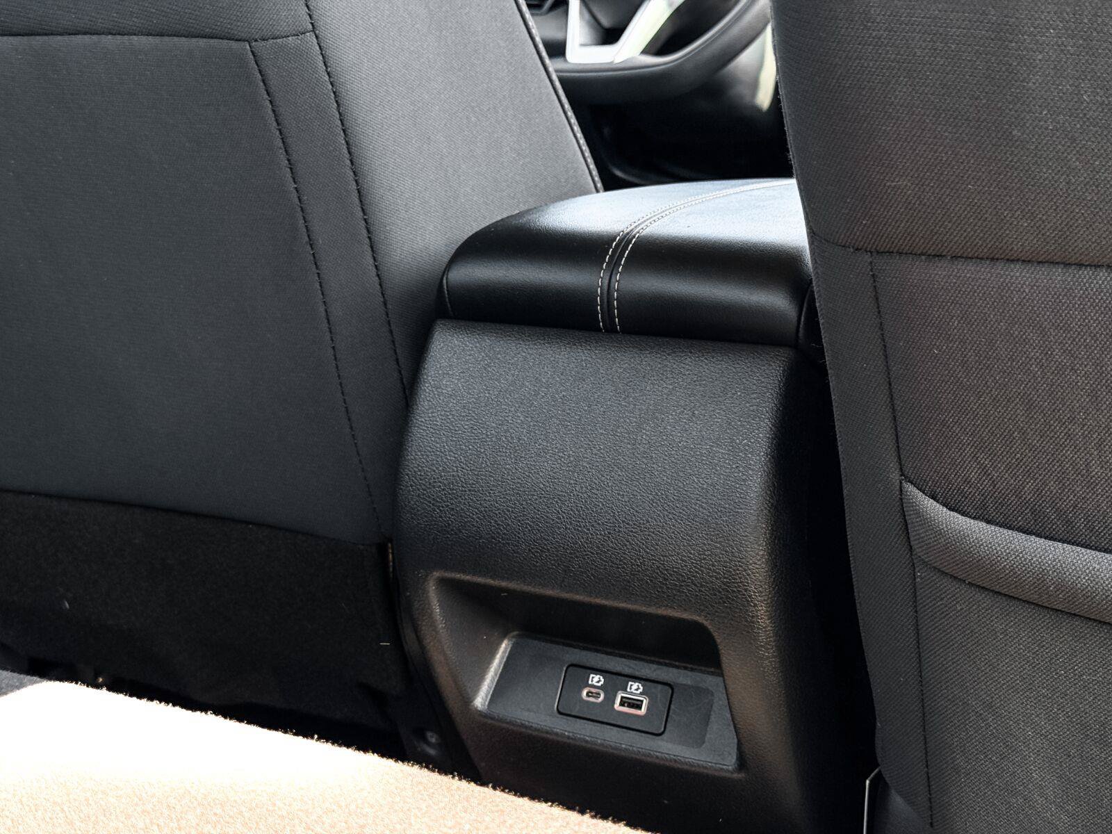 Used 2024 Nissan Altima 2.5 SV FWD image 22