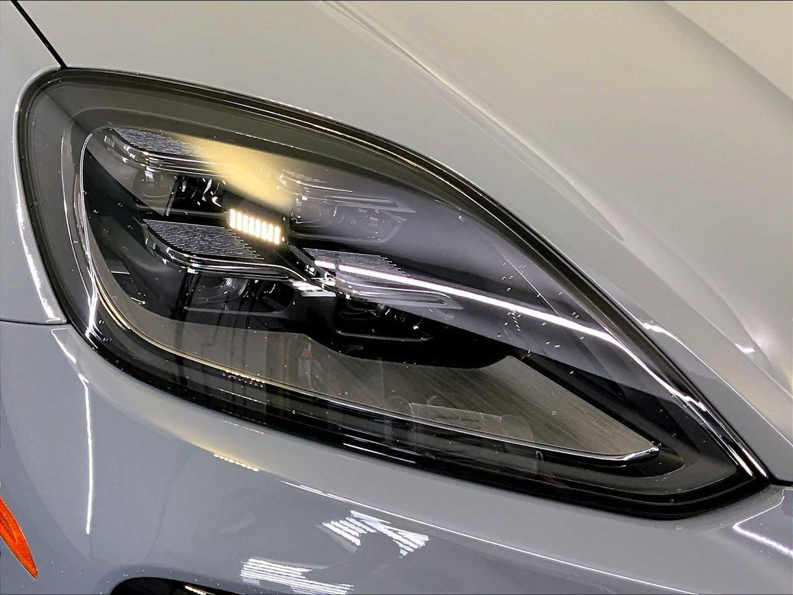 New 2026 Porsche Cayenne image 12