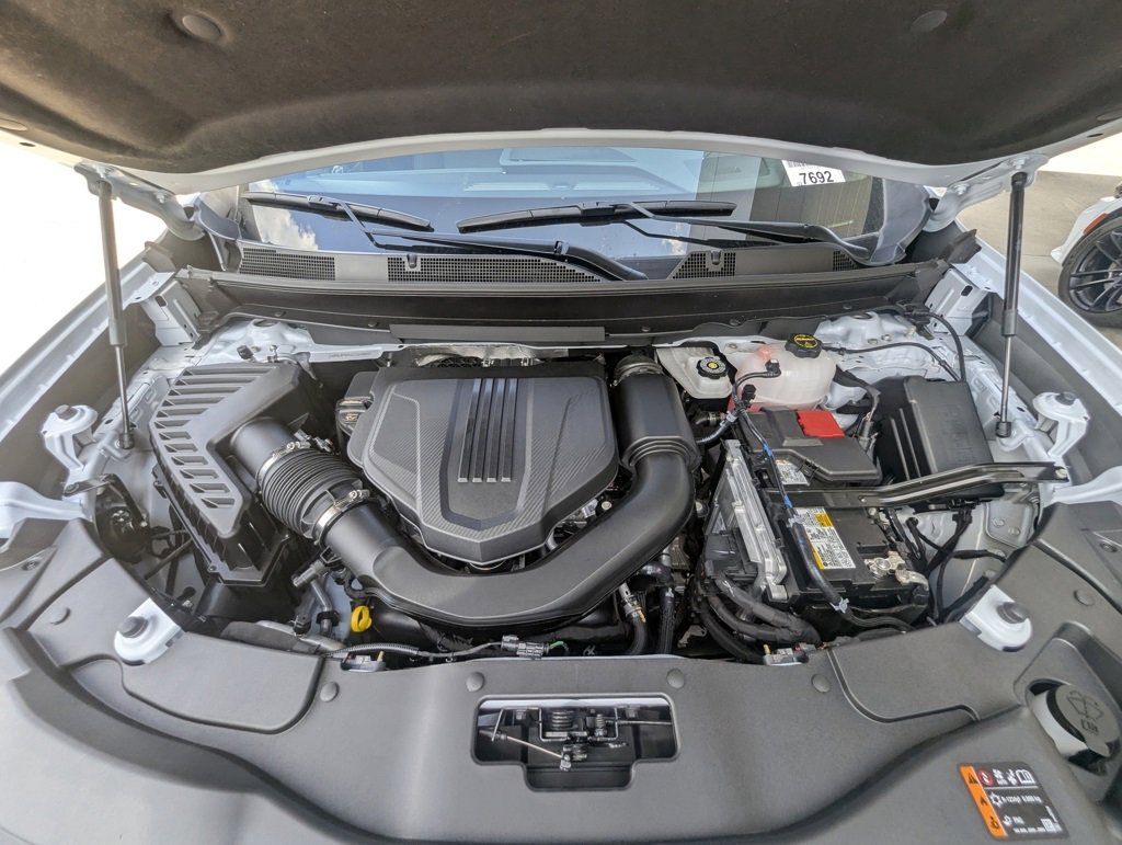 New 2026 GMC Acadia AT4 w/ Super Cruise Package image 11