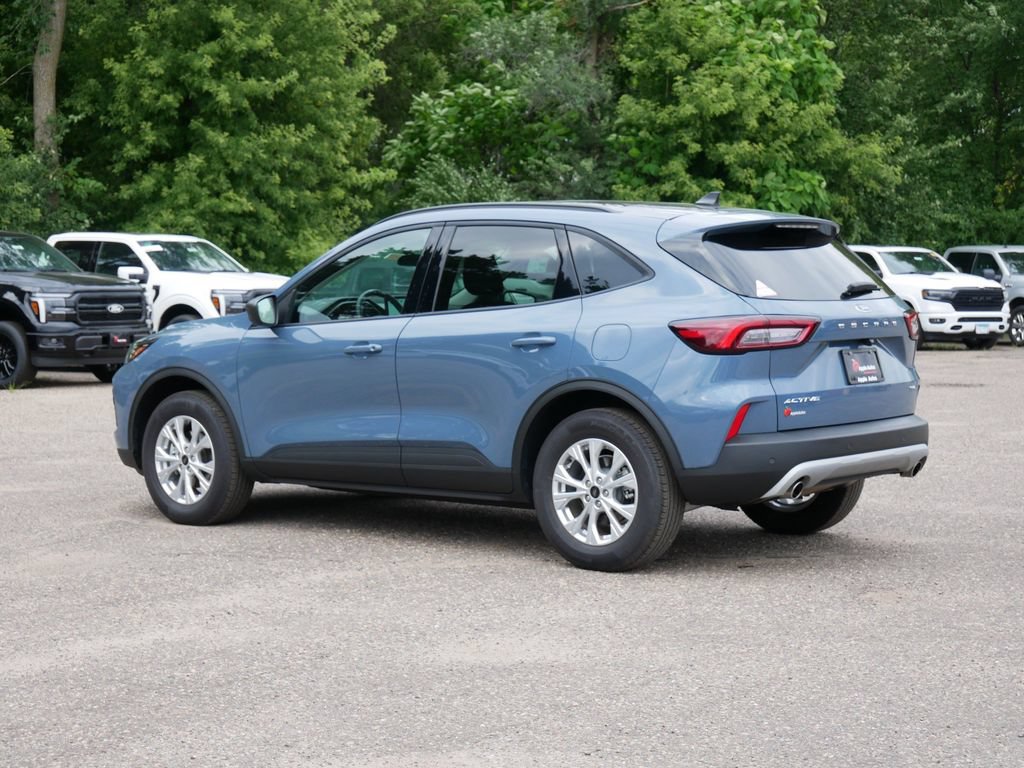Certified 2025 Ford Escape Active w/ Tech Pack #1 AWD/4WD image 4