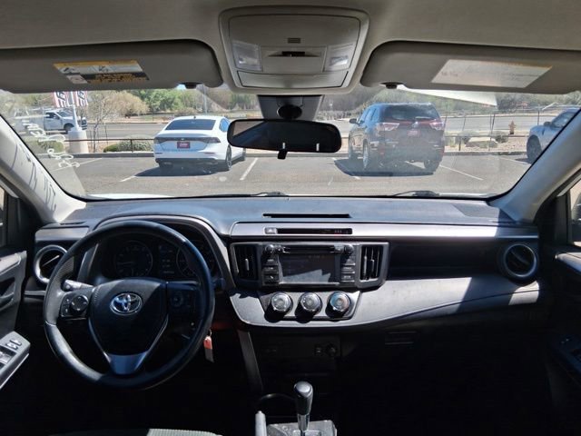 Used 2018 Toyota RAV4 LE image 14