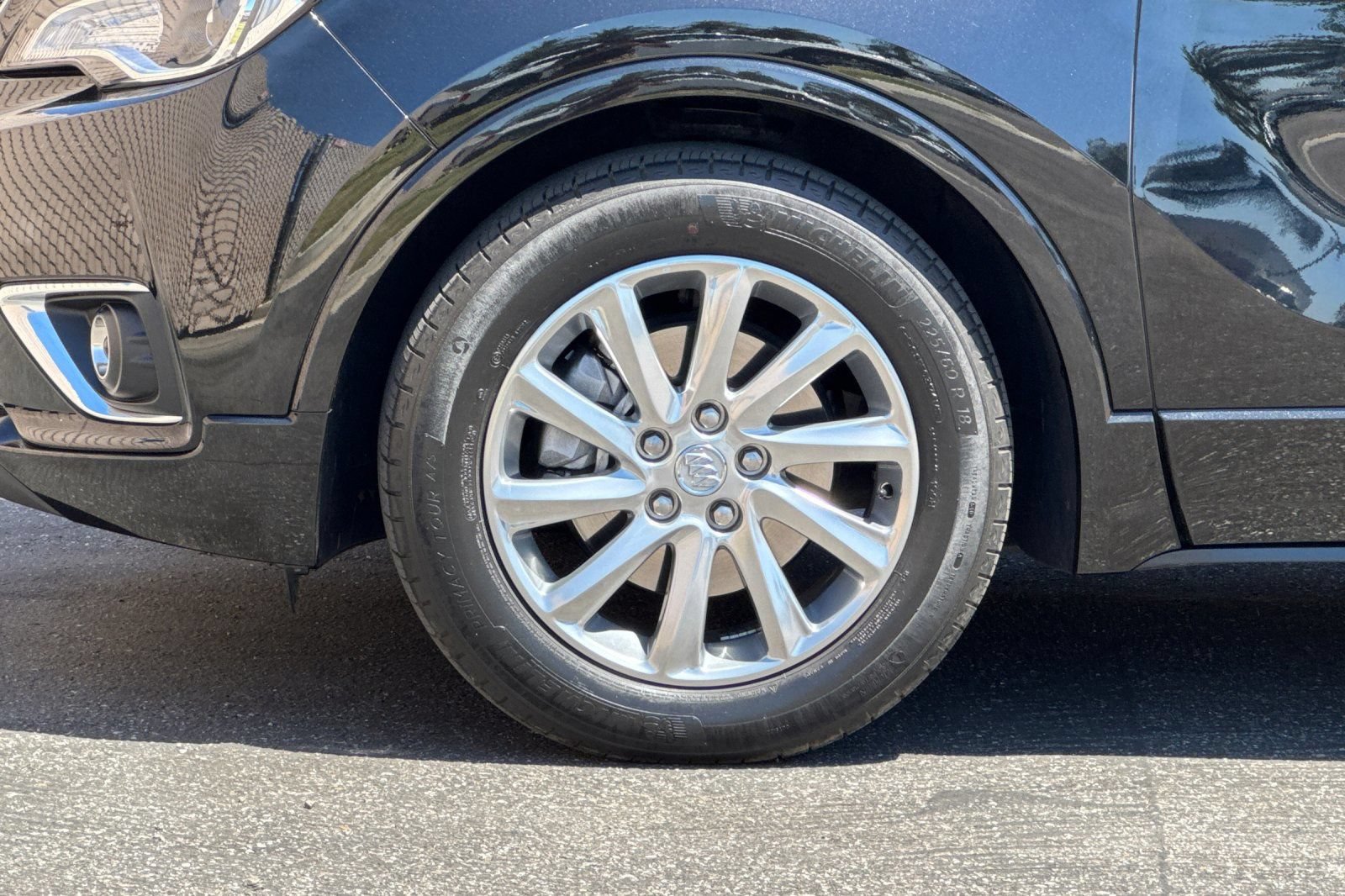 Certified 2020 Buick Envision Essence w/ LPO, Cargo Package FWD image 27