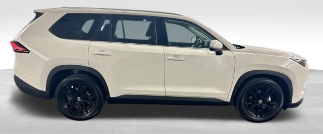 Used 2024 Toyota Grand Highlander Limited image 10