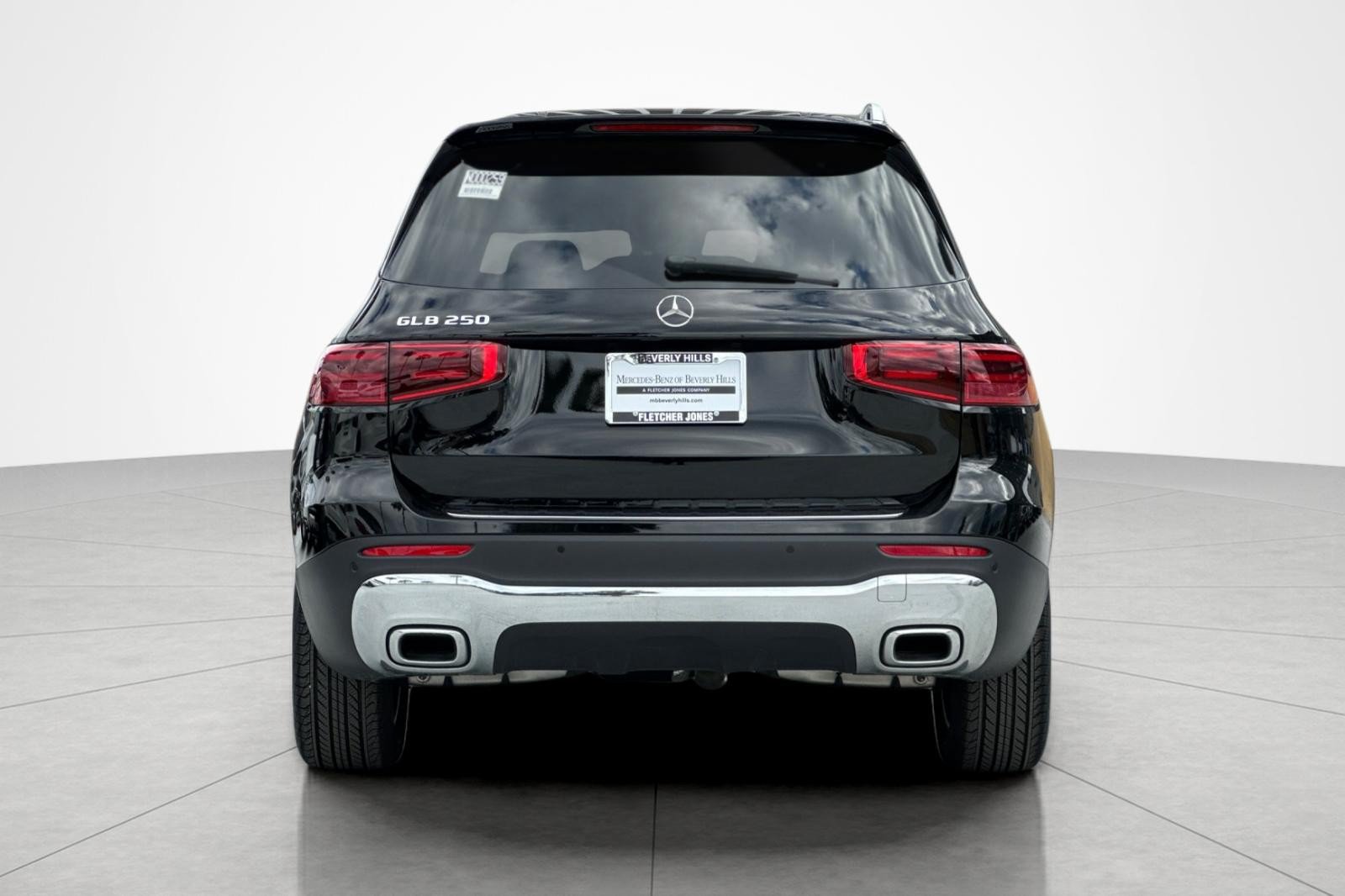 New 2025 Mercedes-Benz GLB 250 image 4