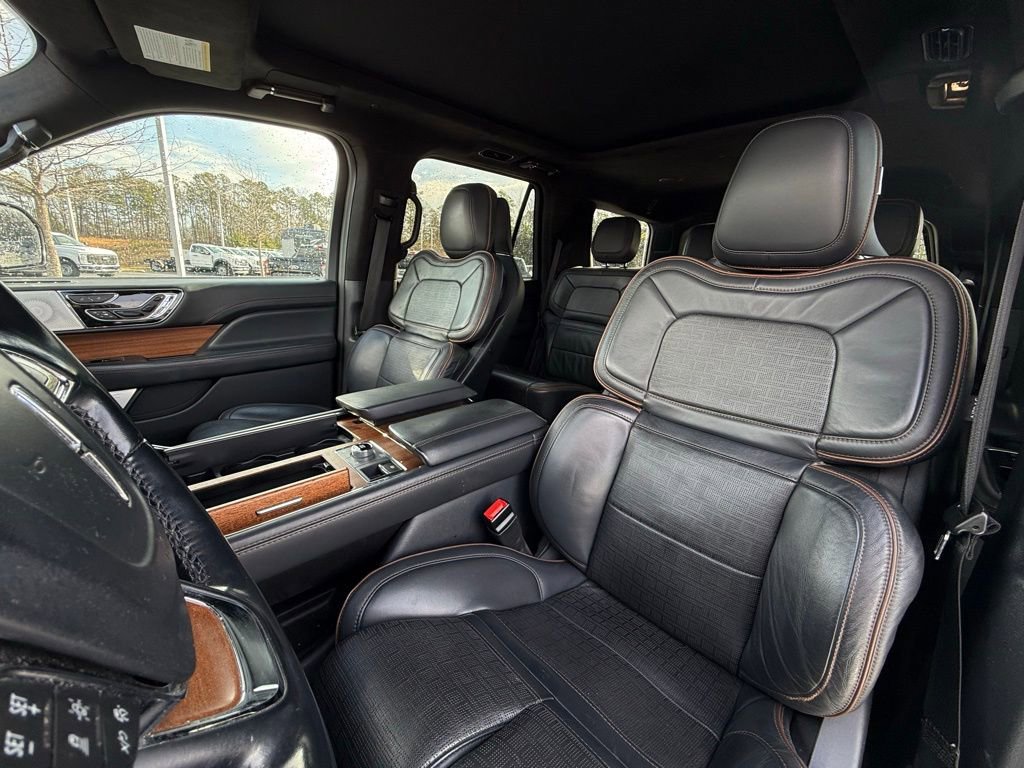 Used 2022 Lincoln Navigator Black Label AWD/4WD image 17