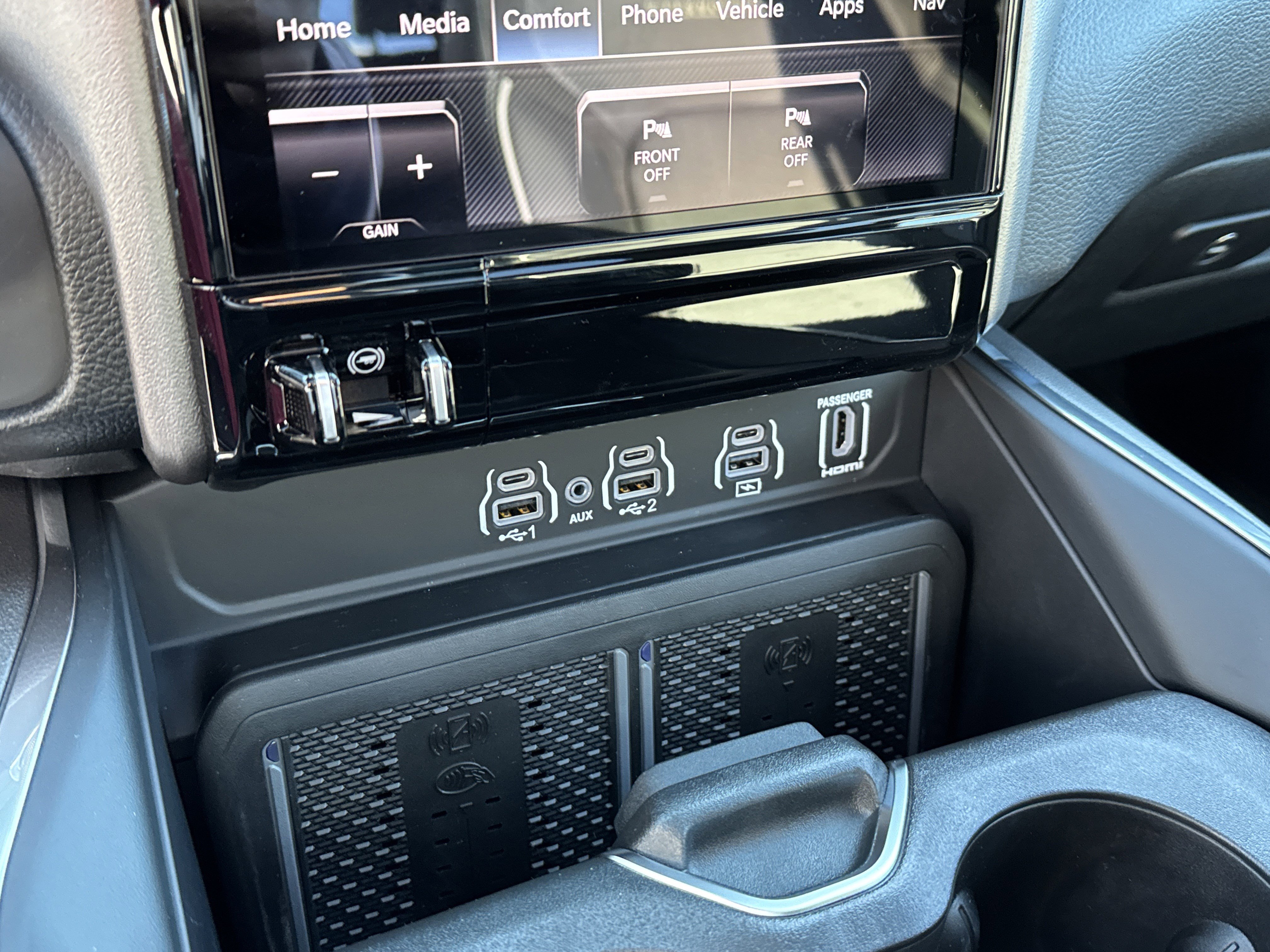 New 2026 RAM 1500 Laramie w/ Night Edition image 34