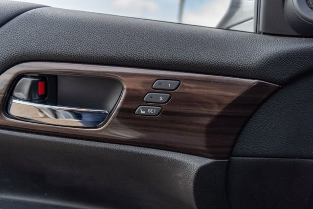 Used 2016 Honda Accord EX-L image 15