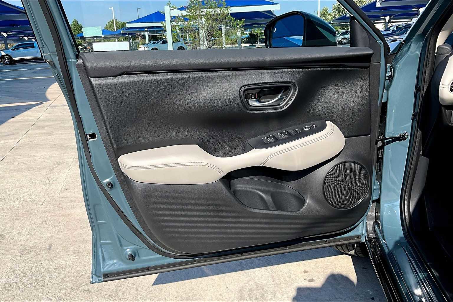 New 2026 Honda HR-V EX-L image 10