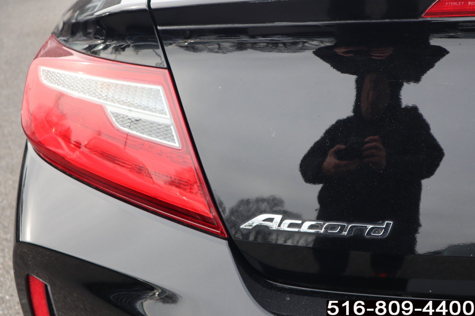 Used 2017 Honda Accord Touring image 27