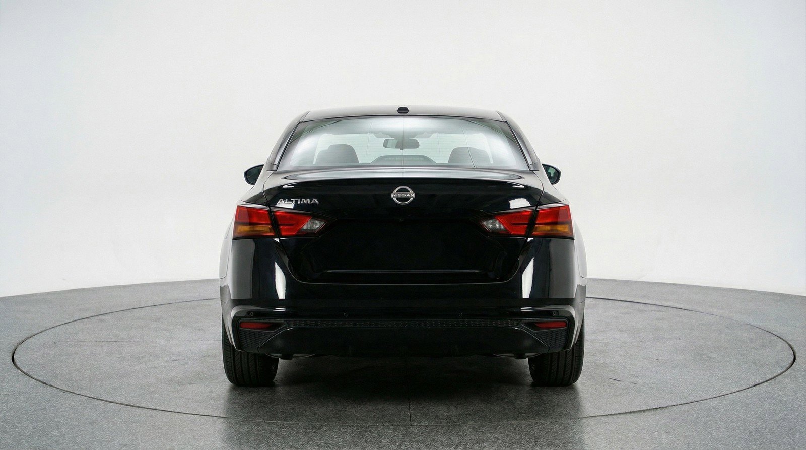 Used 2025 Nissan Altima 2.5 SV image 7
