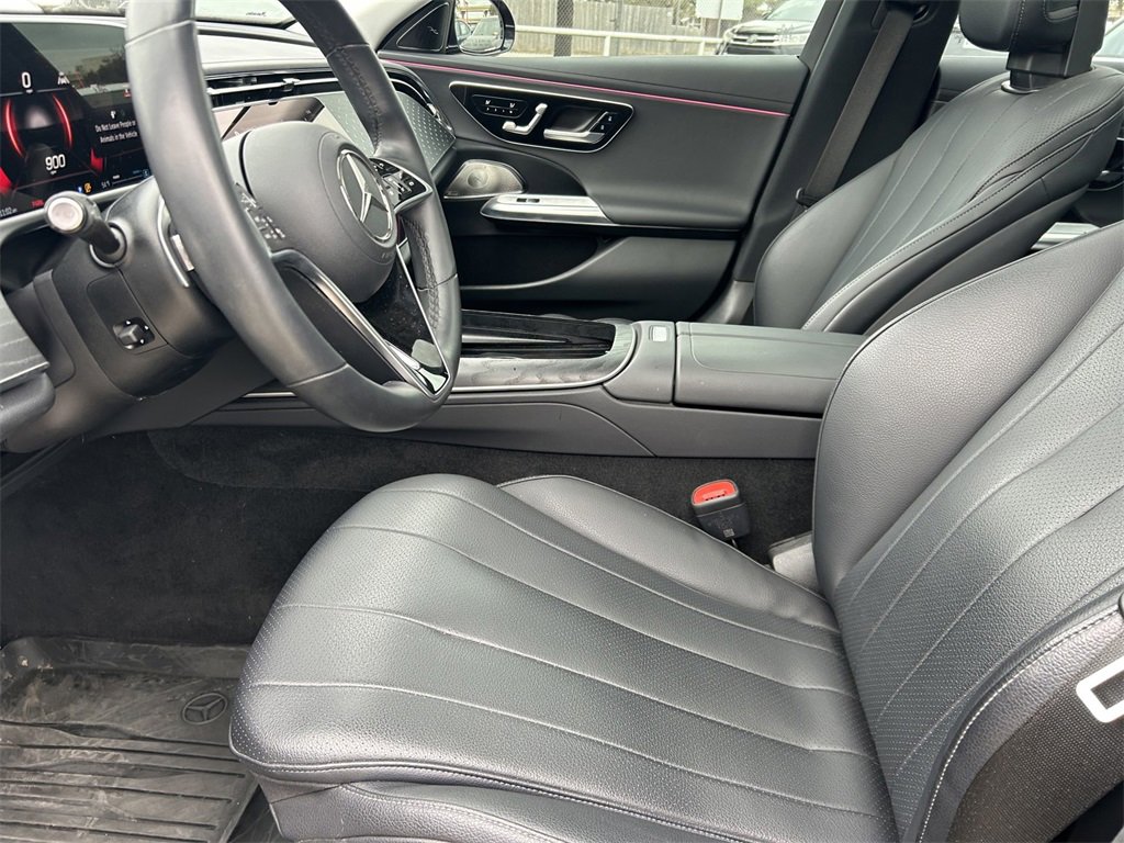 Used 2024 Mercedes-Benz E 350 4MATIC Sedan image 11