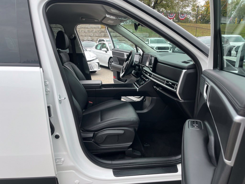 Used 2026 Hyundai Santa Fe SEL AWD/4WD image 19