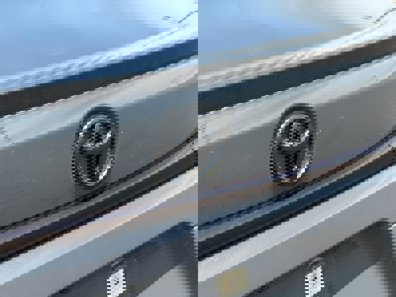 Used 2024 Toyota Corolla SE FWD image 9