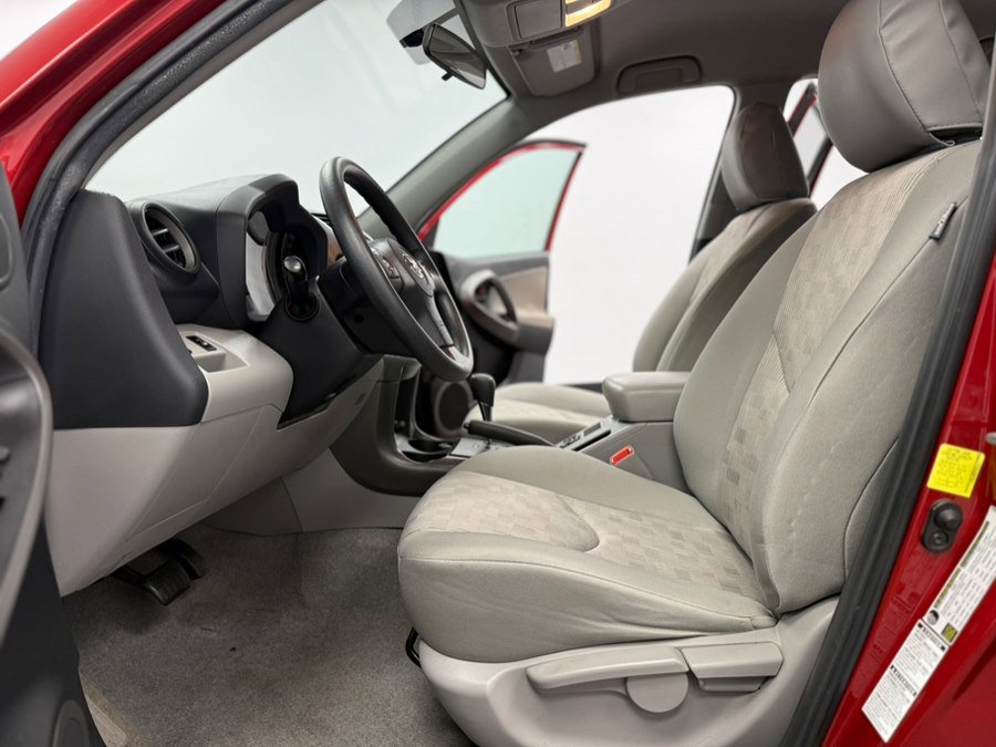 Used 2012 Toyota RAV4 4WD V6 w/ Tow Prep Pkg image 33