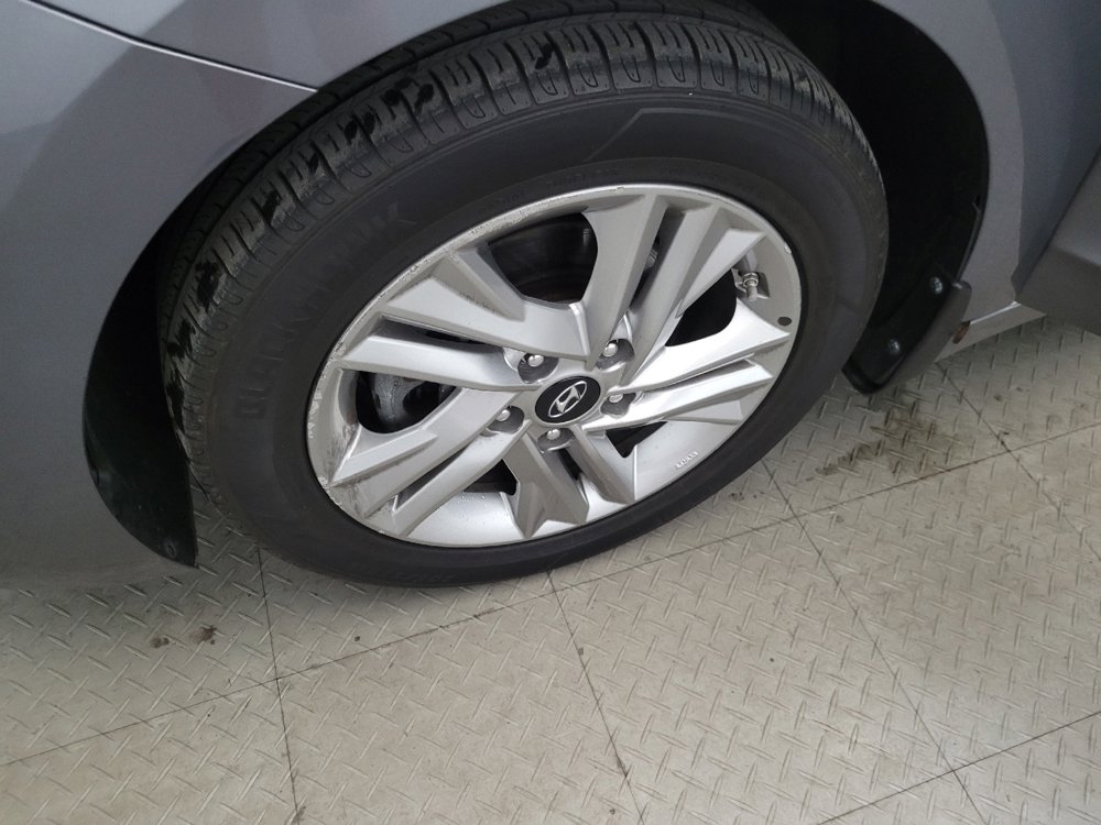 Used 2019 Hyundai Elantra Value Edition w/ Winter Weather Package FWD image 31