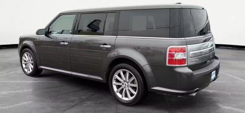 Used 2018 Ford Flex Limited w/ Class III Trailer Tow Package FWD image 4
