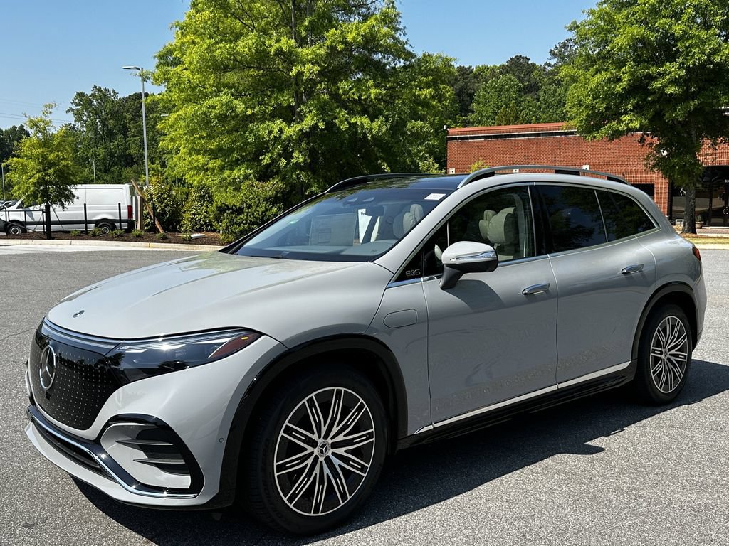 New 2026 Mercedes-Benz EQS 400 4MATIC SUV image 4