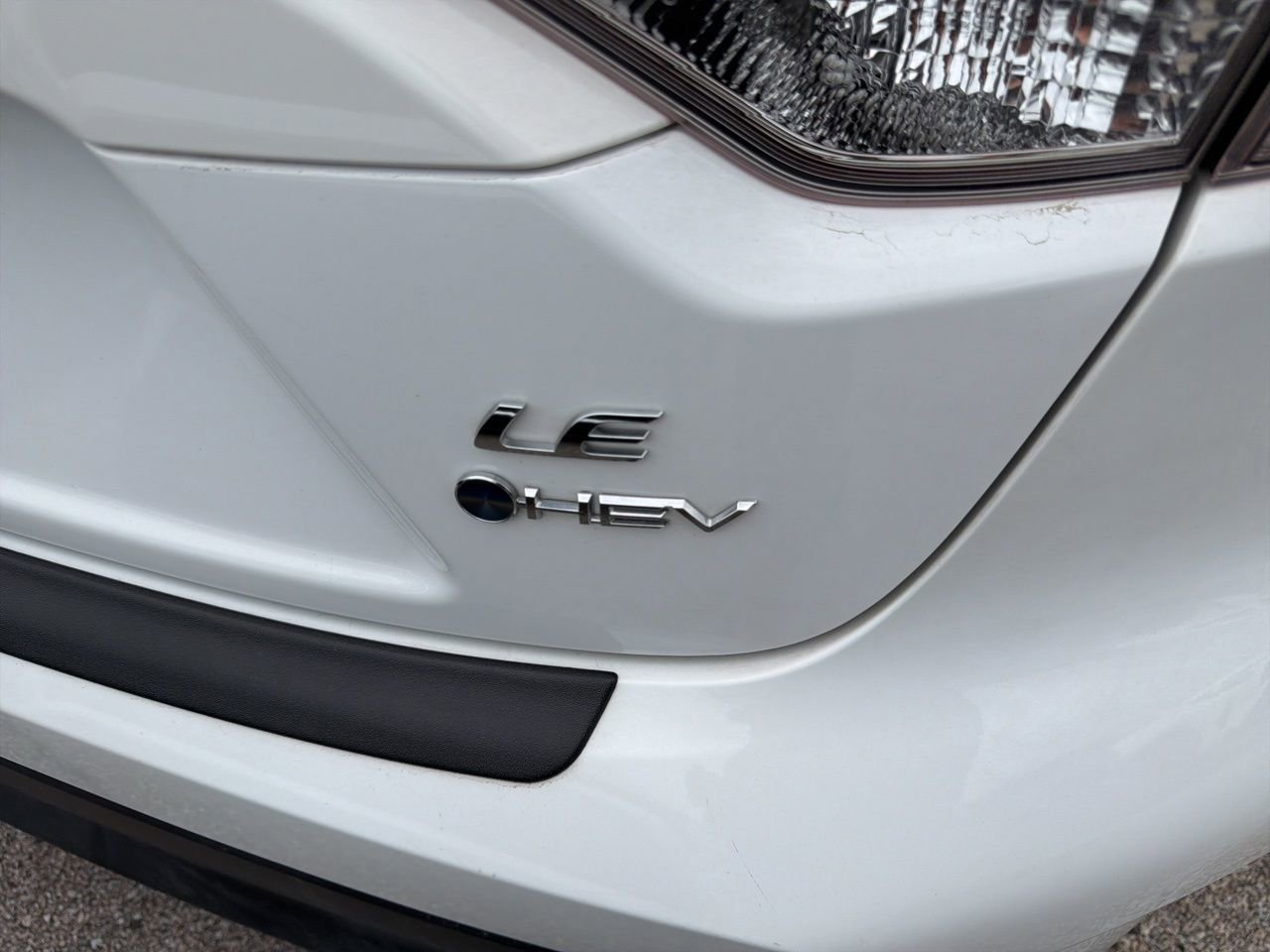 Used 2025 Toyota Corolla LE image 7