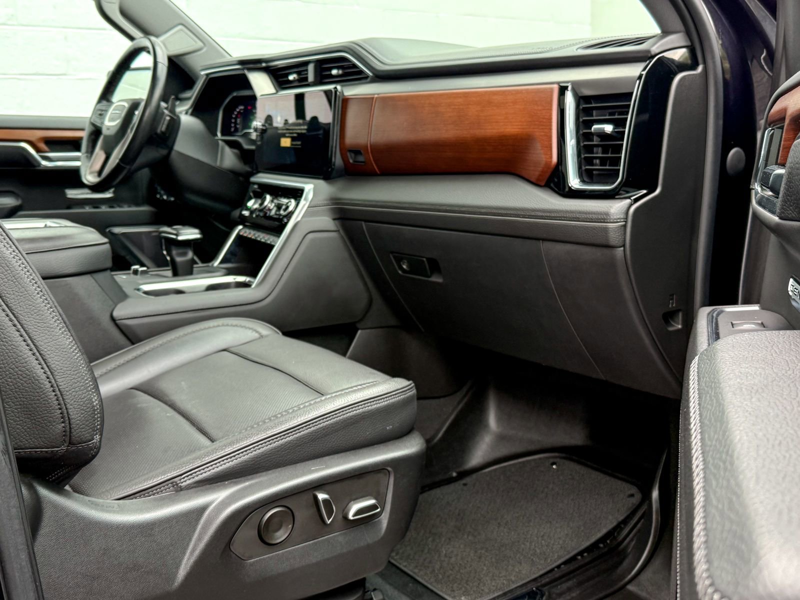 Certified 2022 GMC Sierra 1500 Denali AWD/4WD image 14