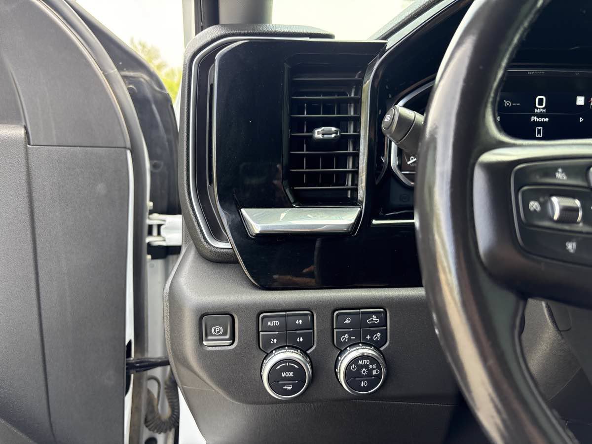 Used 2023 GMC Sierra 1500 SLT w/ SLT Premium Package AWD/4WD image 21