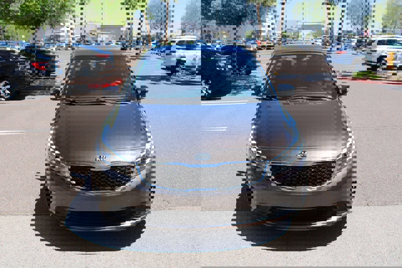 Used 2017 Kia Forte LX image 8